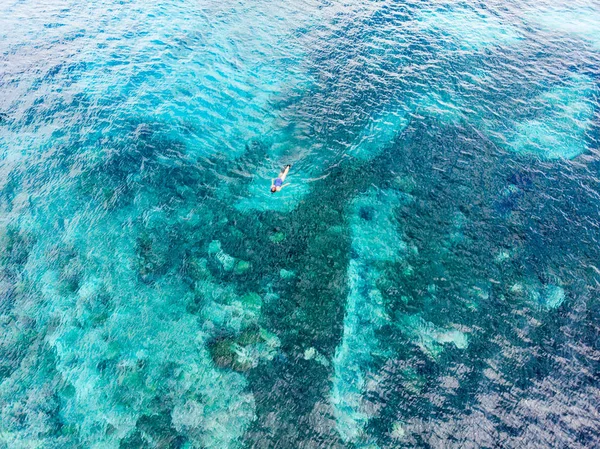 Aerial Top People Snorkeling Coral Reef Tropical Caribbean Sea Turquoise — Stock Photo, Image