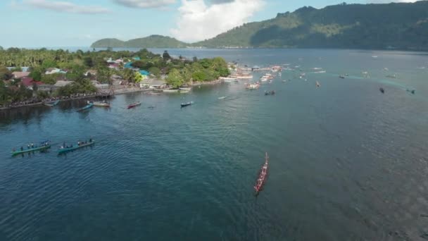 Aérien Course Annuelle Canoë Traditionnel Kora Kora Bandaneira Bateaux Vitesse — Video