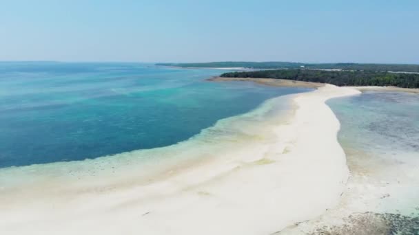 Aerial Tropical Beach Island Reef Caribbean Sea White Sand Beach — Stock Video