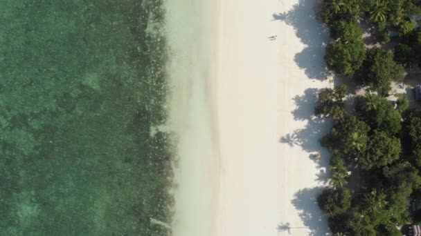 Udara Terbang Atas Pantai Pasir Putih Pantai Tropis Laut Pasir — Stok Video
