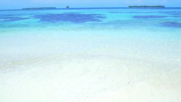 Movimento Lento Acenando Mar Caribenho Água Azul Turquesa Praia Areia — Vídeo de Stock