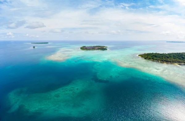 Aerial view Banyak Islands Sumatra tropical archipelago Indonesia, Aceh, coral reef white sand beach. Top travel tourist destination, best diving snorkeling. — Stock Photo, Image
