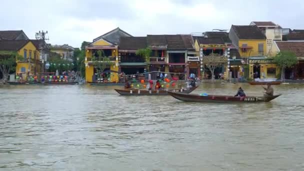 越南会安 2019年1月 越南著名旅游胜地会安街头的河水泛滥 — 图库视频影像