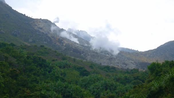 Sibayak Volcano Aktiv Caldera Ångande Resmål Berastagi Sumatra Indonesien Närbild — Stockvideo