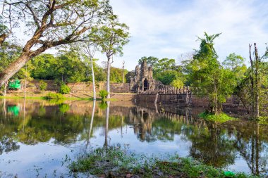 Taş Bayon, Angkor Thom Tapınak, seçici odak günbatımı ışık dönük. Budizm meditasyon kavramı, dünya ünlü seyahat hedef, Kamboçya Turizm.
