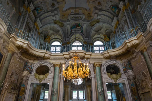 Turin, Italy - feFebruary 4, 2018: the queen residency (villa della regina), interior close up, at Turin, Italy (Torino, Italia ) — стоковое фото