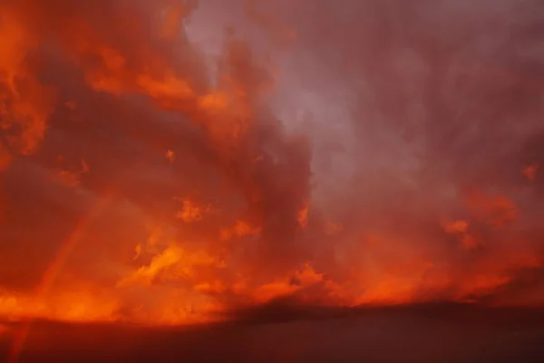 Super Pôr Sol Com Arco Íris Arco Íris Contra Pano — Fotografia de Stock