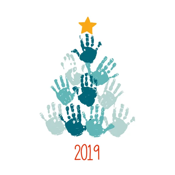 Feliz Año Nuevo 2019. Árbol de Navidad huella de mano con estrella dibujada a mano amarilla. Diseño de tarjetas navideñas. Vector eps 10 ilustración aislada en blanco  . — Vector de stock