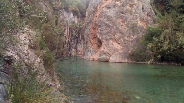 Montanejos Castellon Rury Wody Źródła Termalne Rzeka Mijares Źródło Łaźni — Zdjęcie stockowe