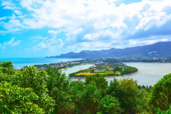 Tayland. Samui. Ada görünümü