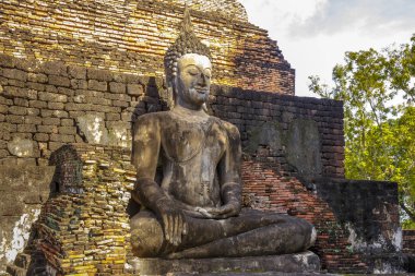 Sukhothai Historical Park Tayland içinde meditasyon bir Buda heykeli