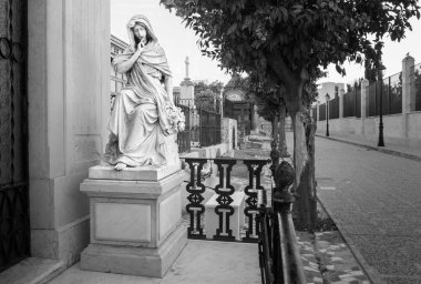 Bakire bir Hıristiyan mezarlığı malaga İspanya'nın heykeli