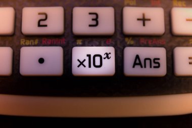 Anahtar x10 bir bilimsel hesap makinesi
