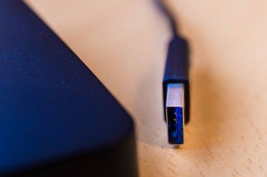 USB 3.0 kablosu bir Hdd harici sabit disk ve güç Bankası