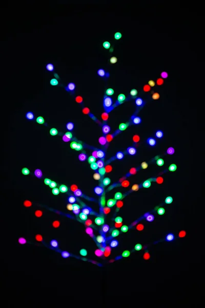 Albero Natale Realizzato Con Lampadine Colorate Sfocate — Foto Stock