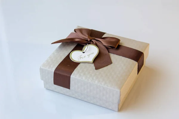 Gray Gift Box Brown Bow — Stock Photo, Image