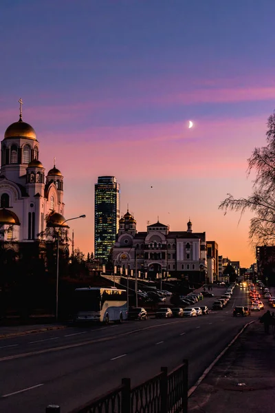 Beautiful Evening View Yekaterinburg Street Church All Saints Temple Blood — Stock Photo, Image
