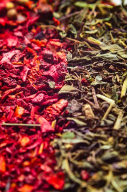 Çeşitli renkli baharatlar arka planı kapatın