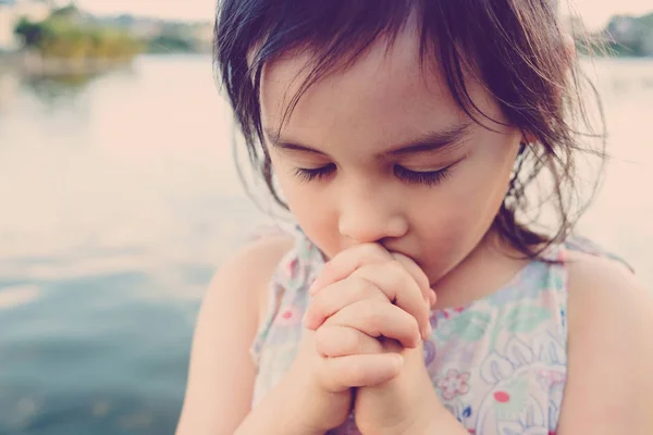 Little Multiethnic Girl Praying Kid Child Pray Concept Shallow Dof — Stock Photo, Image