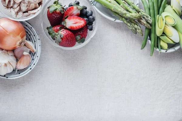 Varietà Alimenti Prebiotici Banana Verde Cruda Asparagi Cipolle Aglio Porri — Foto Stock