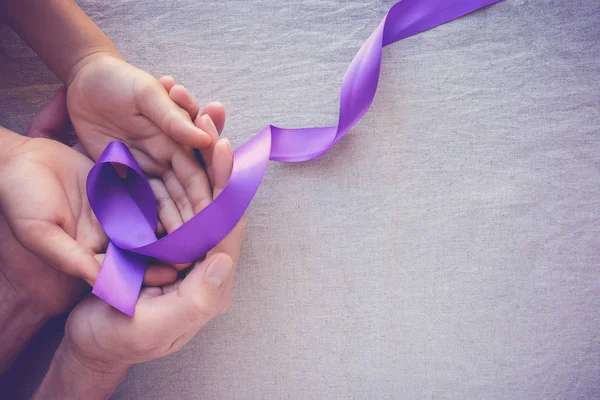 Hands Holding Purple Ribbons Toning Copy Space Background Alzheimer Disease — Stock Photo, Image