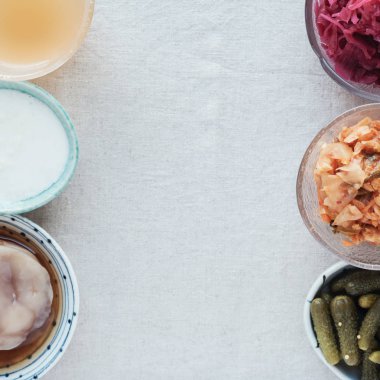 açık renkli fermente probiyotik gıdalar çeşitli