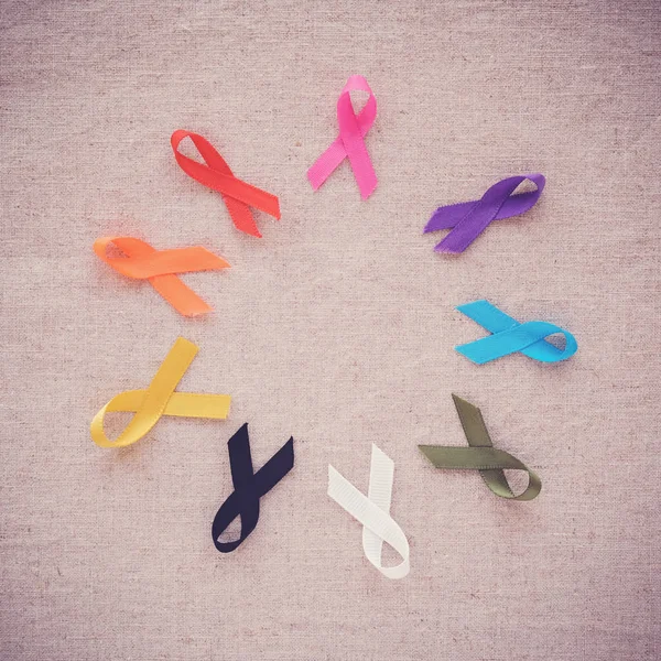 Kleurrijke Linten Kanker Bewustzijn Wereld Kanker Dag Achtergrond — Stockfoto
