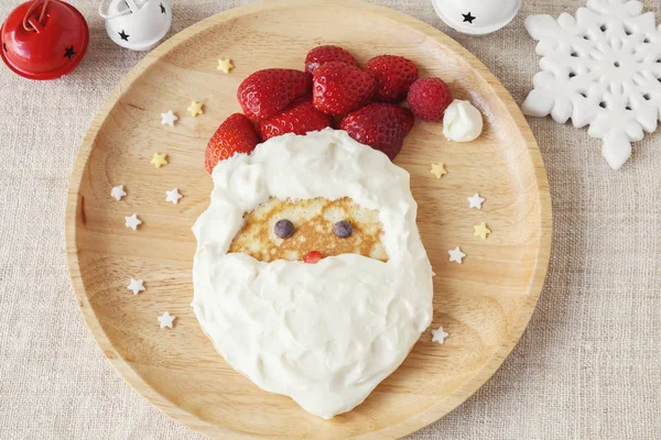 Divertido Desayuno Casero Tortita Santa Para Los Niños —  Fotos de Stock