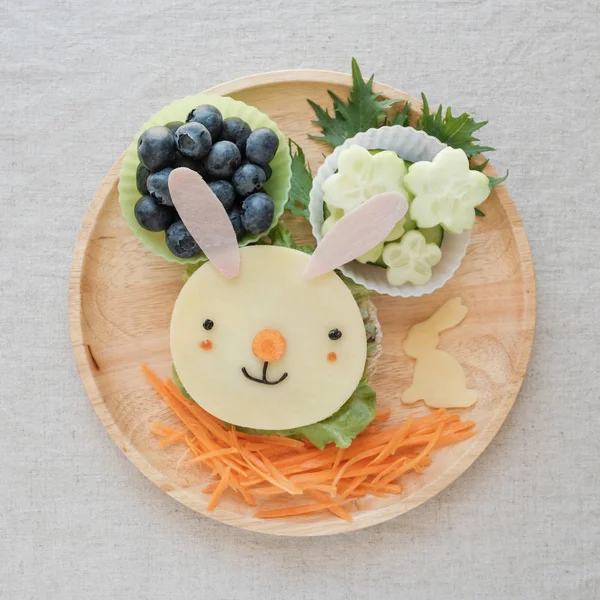 Prato Almoço Coelho Páscoa Arte Comida Divertida Para Crianças — Fotografia de Stock