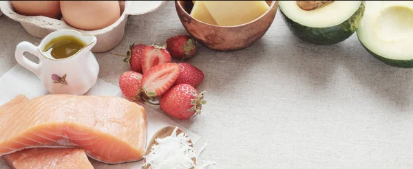 Ceto, dieta cetogênica, baixo carboidratos, alto teor de gordura, alimentos saudáveis — Fotografia de Stock