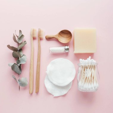 Bambu kulaklıklar, diş fırçaları, doğal diş ipi, pamuk makyaj remov