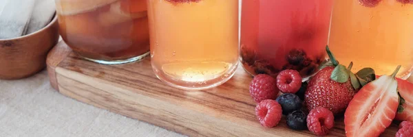 Kombucha andra Fermented frukt te, probiotisk mat — Stockfoto