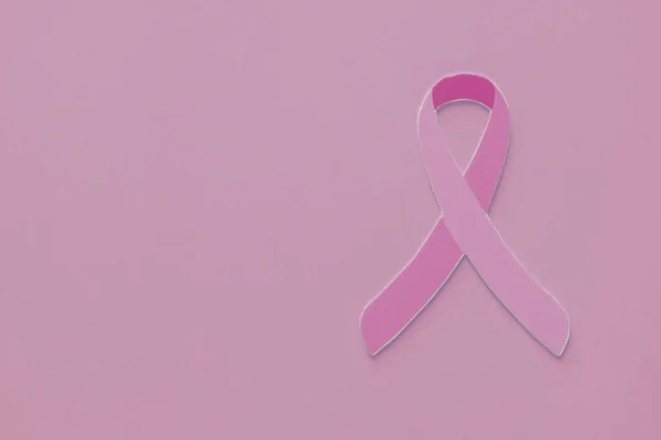 Papel Cinta Rosa Recortado Sobre Fondo Rosa Conciencia Cáncer Mama —  Fotos de Stock