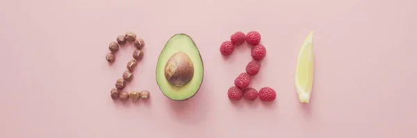 2021 Feita Partir Alimentos Saudáveis Fundo Rosa Feliz Ano Novo — Fotografia de Stock