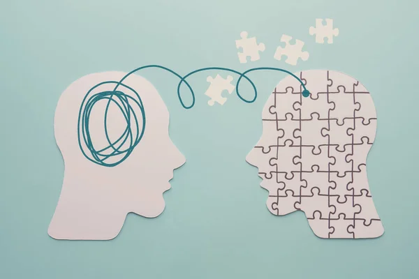 Papírové Hlavy Poruchy Puzzle Mozek Světový Den Duševního Zdraví Alzheimer — Stock fotografie