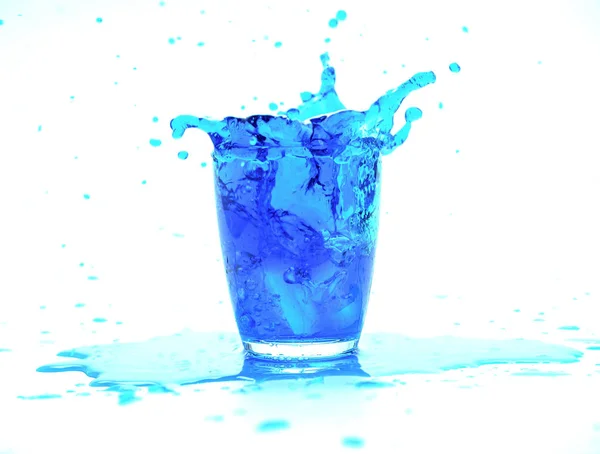 Kalla Drycker Och Vatten Stänk Vit Bakgrund — Stockfoto