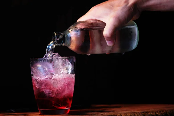 Limonada Fresa Con Agua Brillante Mesa Madera —  Fotos de Stock