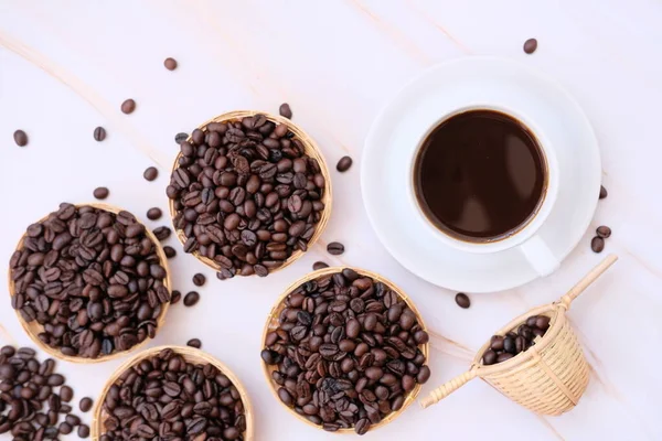 Coffee Beans Cup Hot Drink White Background — ストック写真