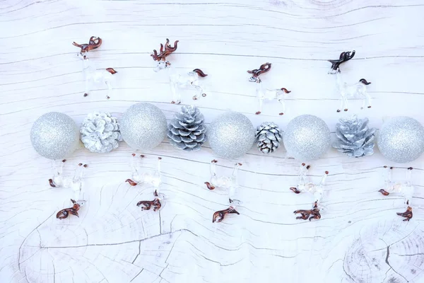 Natale Nuove Decorazioni Anno Sfondo Legno Bianco Spazio Testo Concetto — Foto Stock