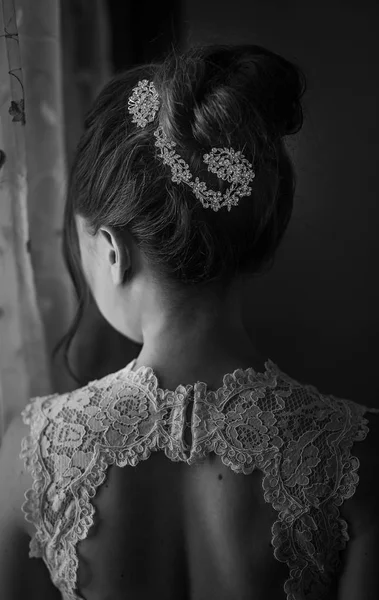 Beautiful bride with fashion wedding hairstyle - on white background.Closeup portrait of young gorgeous bride. Wedding. Studio shot.Beautiful bride portrait with veil over her face — Stock Photo, Image