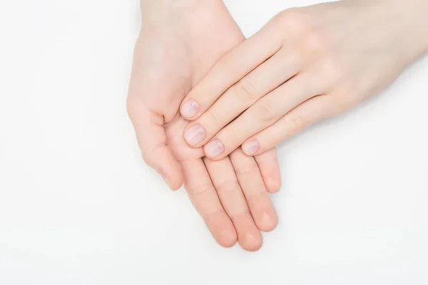 Péče o nehty a manikúra krásných ženských rukou — Stock fotografie