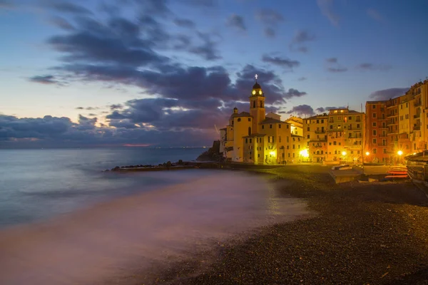 Cidade Mediterrânea Pequena Bonita Noite Com Iluminação Camogli Génova Itália — Fotografia de Stock