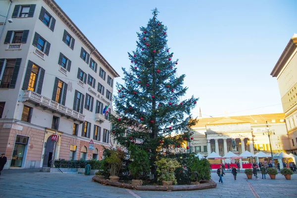 Genoa Italia Diciembre 2016 Árbol Navidad Aire Libre Centro —  Fotos de Stock