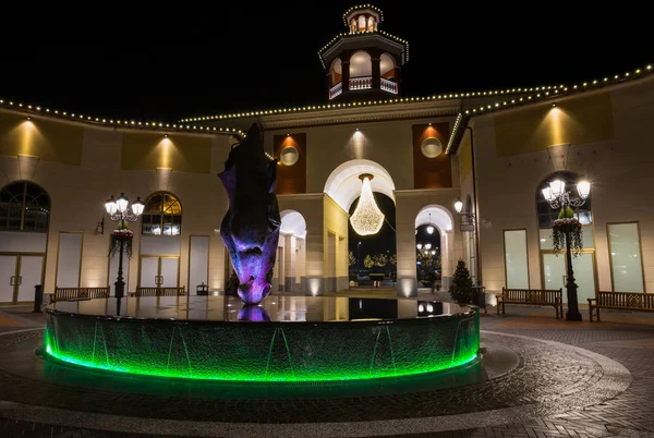 Milan Italy December 2016 Shopping Center Green Light Fountain Horse — Stock Photo, Image