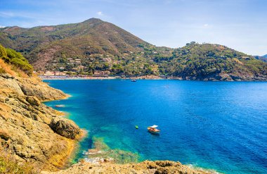 Bonassola, Ligurya Doğu kıyısında, 5 Terre, La Spezia eyaletinin, İtalya yakınındaki antik köy panoramik manzaralı