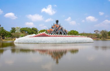 Samut Prakan, Tayland, 6 Şubat 2017 - Sumeru dağ sarayda antik şehir parkı, Muang Boran, Samut Prakan Eyaleti, Tayland