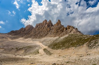 Dolomites, Rosengartengruppe Güney Tirol Mountain view / İtalya, Avrupa. Dramatik sahne. Güzellik Dünya.