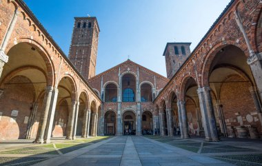 Milan, İtalya, 28 Şubat 2017 - Basilica di Sant'Ambrogio, Milano, İtalya