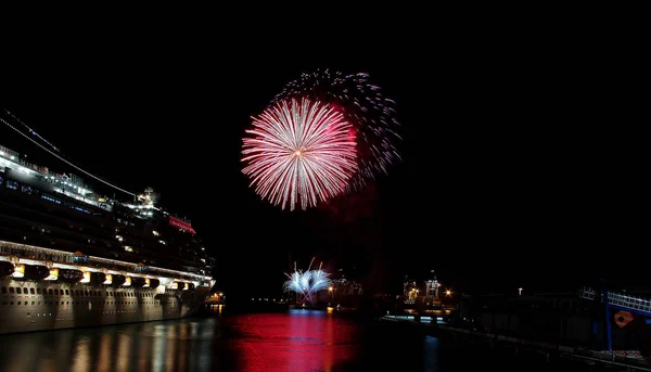 Beautiful Pyrotechnic Fireworks Genoa Italy Fireworks Genoa Harbur Italy — Stock Photo, Image