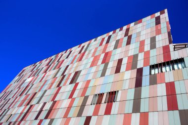 Milan, İtalya, 28 Şubat 2017 - dış, Milan, İtalya'da bir modern ofis renkli